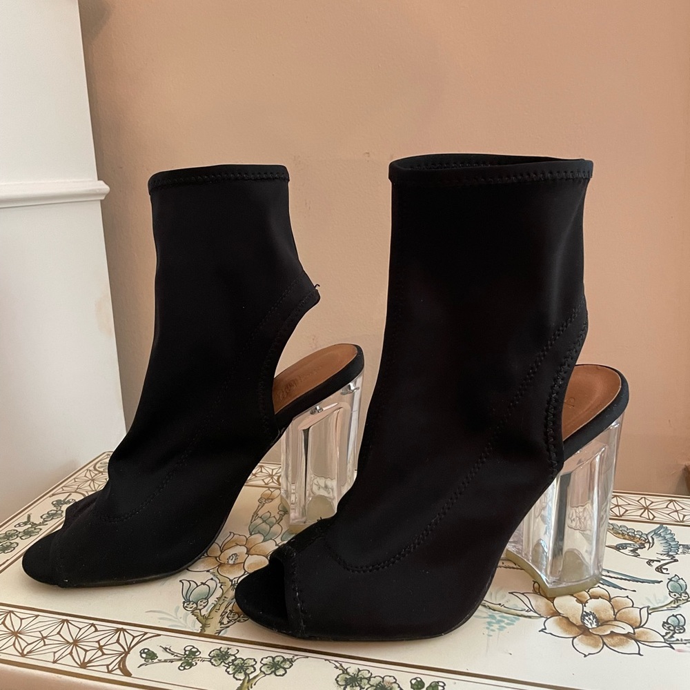 Forever21 Clear Pull On Sock Ankle Heeled Booties Size 6